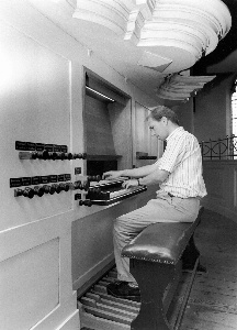 Organist Jaco van Leeuwen (&copy;Koos Schippers, 2000)
